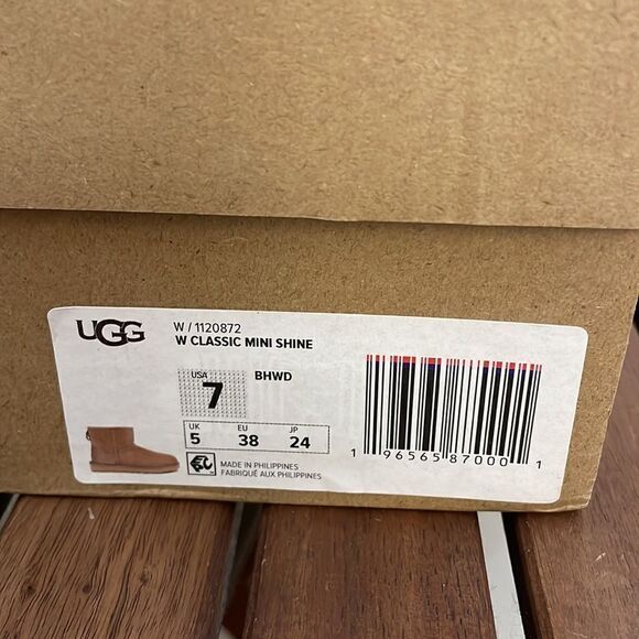 UGG Classic Mini Shine Boots Brown/Metallic USA Women Size 7/UK 5/EU 38 - Picture 14 of 15